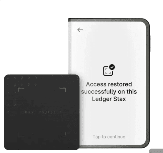 کیف پول سخت‌افزاری لمسی با نمایشگر مدل Ledger Stax - 3